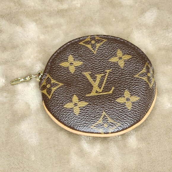Louis Vuitton Monogram Round Coin Purse, Authentic - Picture 2 of 8